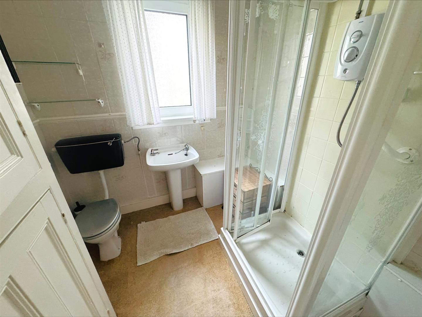 College Square, Llanelli, SA15 1DT